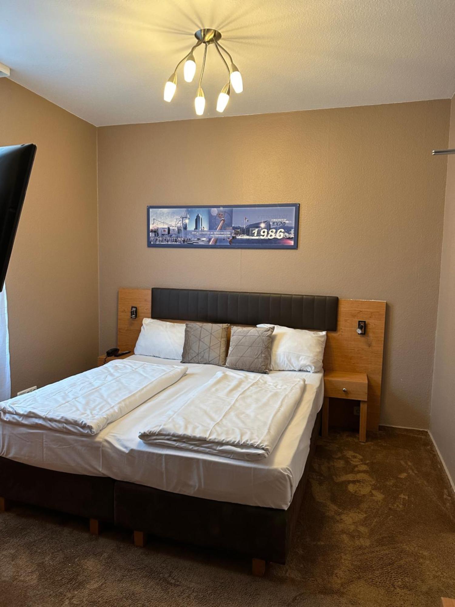Hotel Expo Frankfurt City Centre Frankfurt am Main Bagian luar foto